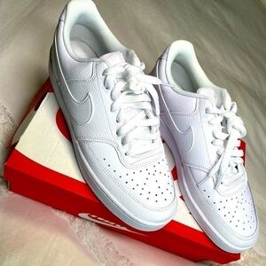 Women’s Nike Court Vision Low - 11